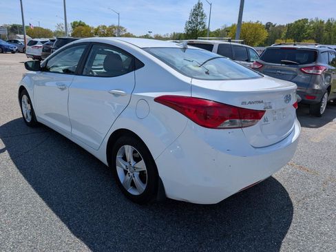 Used 2013 Hyundai Elantra GLS w/ Preferred Pkg FWD image 4