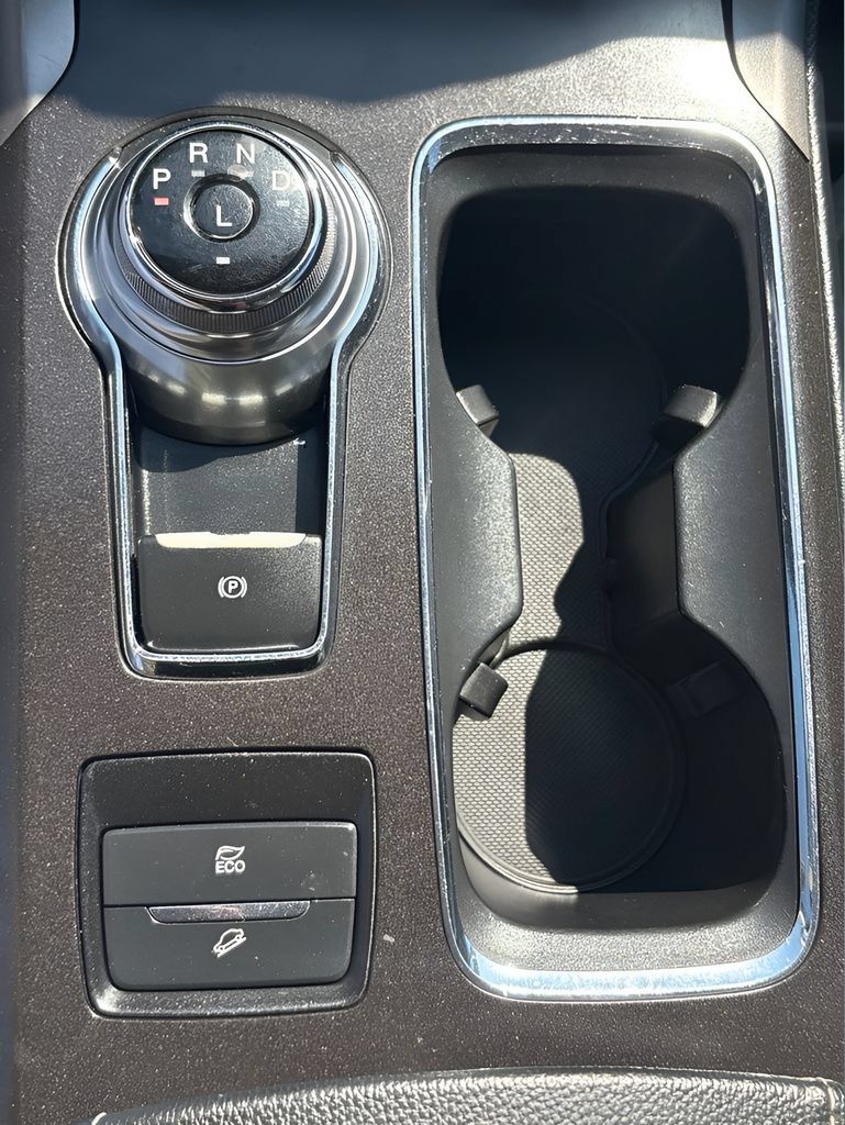 Used 2018 Ford Fusion S FWD image 27