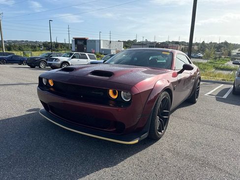 Used 2023 Dodge Challenger SRT Hellcat RWD image 5