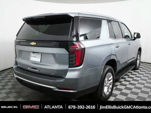 Used 2025 Chevrolet Tahoe LT AWD/4WD image 3