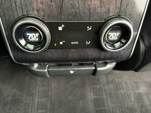 Used 2019 Land Rover Range Rover Sport HSE Dynamic AWD/4WD image 25