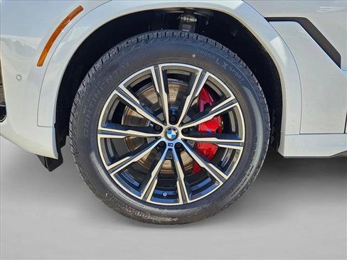 New 2026 BMW X6 xDrive40i image 9