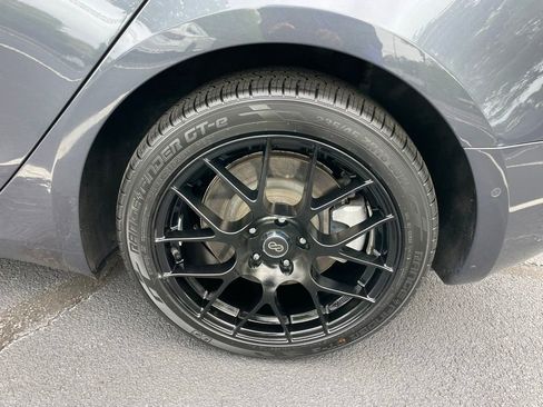 Used 2022 Tesla Model 3 Long Range AWD/4WD image 40