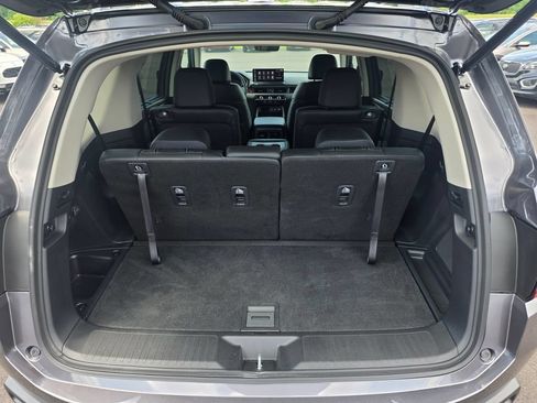 Used 2026 Honda Pilot Touring image 15