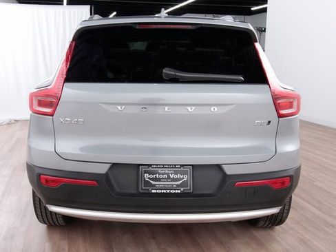Certified 2025 Volvo XC40 B5 Core w/ Protection Package Premier image 4