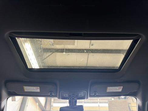 Used 2022 Chevrolet Silverado 2500 LTZ w/ LTZ Plus Package image 34