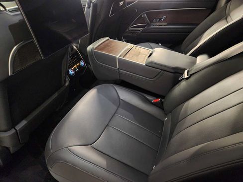 Used 2024 Land Rover Range Rover Autobiography AWD/4WD image 27