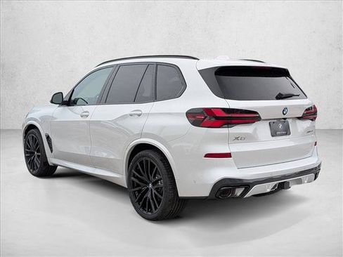 New 2026 BMW X5 xDrive40i w/ M Sport Package AWD/4WD image 9