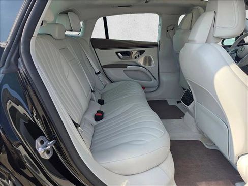 Used 2023 Mercedes-Benz EQS 450+ Sedan image 19