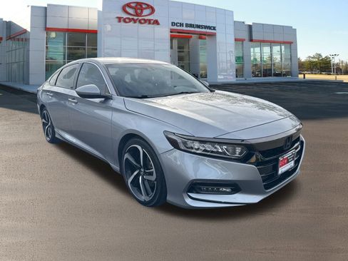 Used 2020 Honda Accord Sport image 3