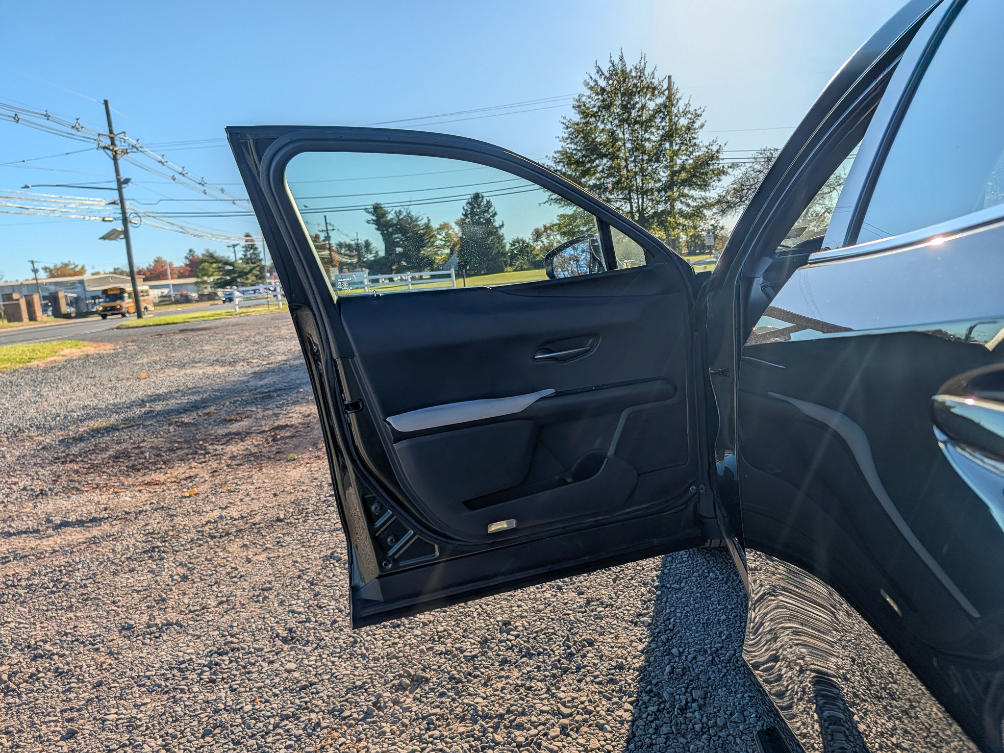 Used 2019 Lexus UX 200 w/ Premium Package FWD image 10