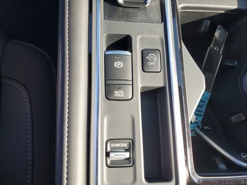 New 2025 Nissan Pathfinder SL image 21