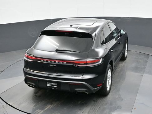 Certified 2025 Porsche Macan image 29