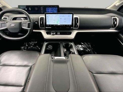Certified 2025 Ford Expedition Active AWD/4WD image 16