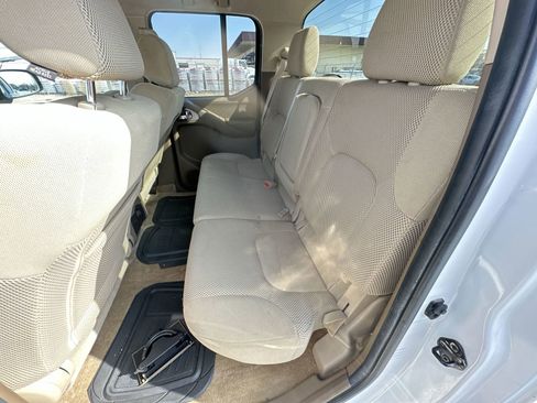 Used 2005 Nissan Frontier SE w/ (P01) Power Pkg image 21