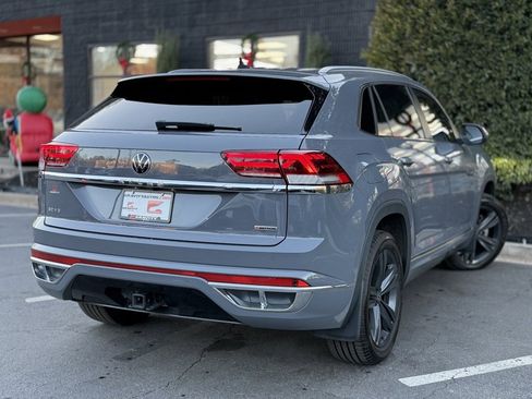 Used 2020 Volkswagen Atlas Cross Sport SE image 12