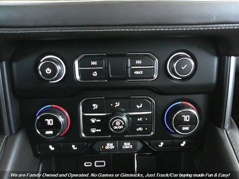 Used 2021 Chevrolet Suburban Z71 w/ Z71 Off-Road Package image 47