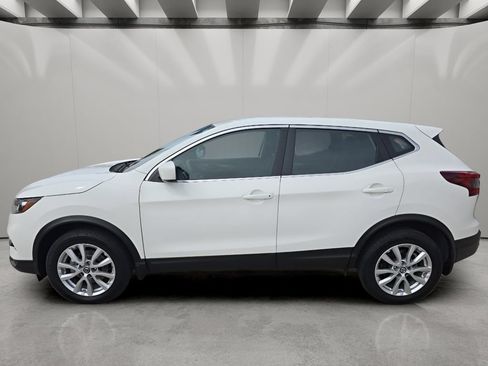 Used 2022 Nissan Rogue Sport S AWD/4WD image 2