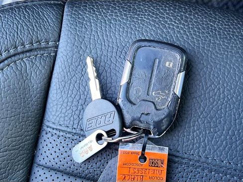 Used 2021 GMC Sierra 3500 Denali w/ Denali Black Diamond Edition image 31