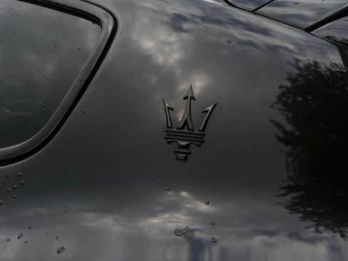 Used 2023 Maserati Levante Modena image 22