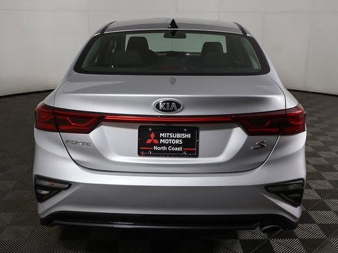 Used 2019 Kia Forte S image 9