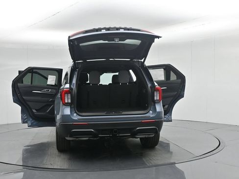 New 2026 Ford Explorer ST-Line w/ ST-Line Street Pack RWD image 36