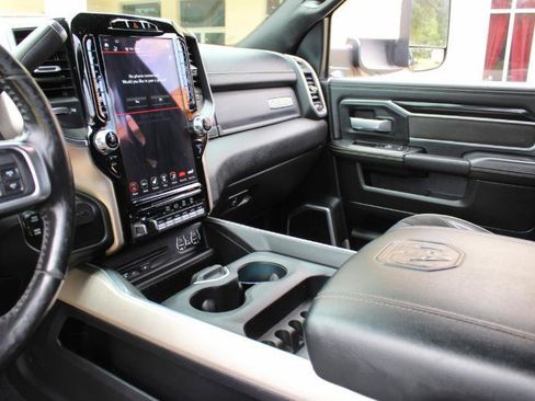 Used 2019 RAM 2500 Laramie w/ Night Edition AWD/4WD image 39