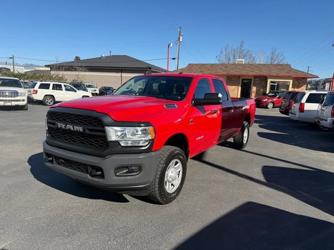 Used 2020 RAM 2500 Tradesman image 2