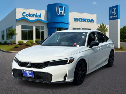 Used 2025 Honda Civic Sport image 1