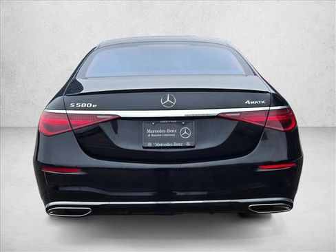 Used 2024 Mercedes-Benz S 580e 4MATIC Sedan image 5