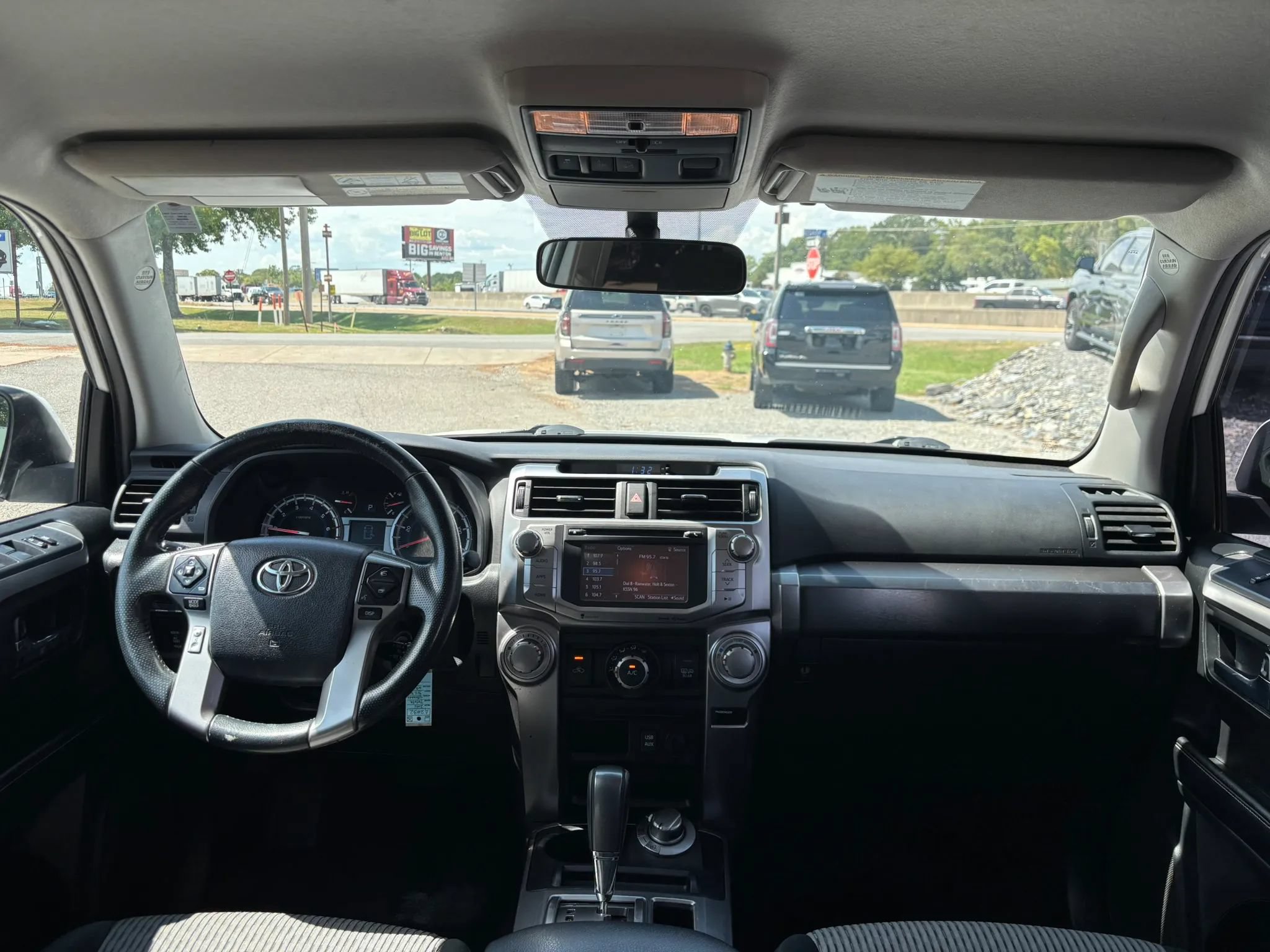 Used 2016 Toyota 4Runner SR5 AWD/4WD image 20