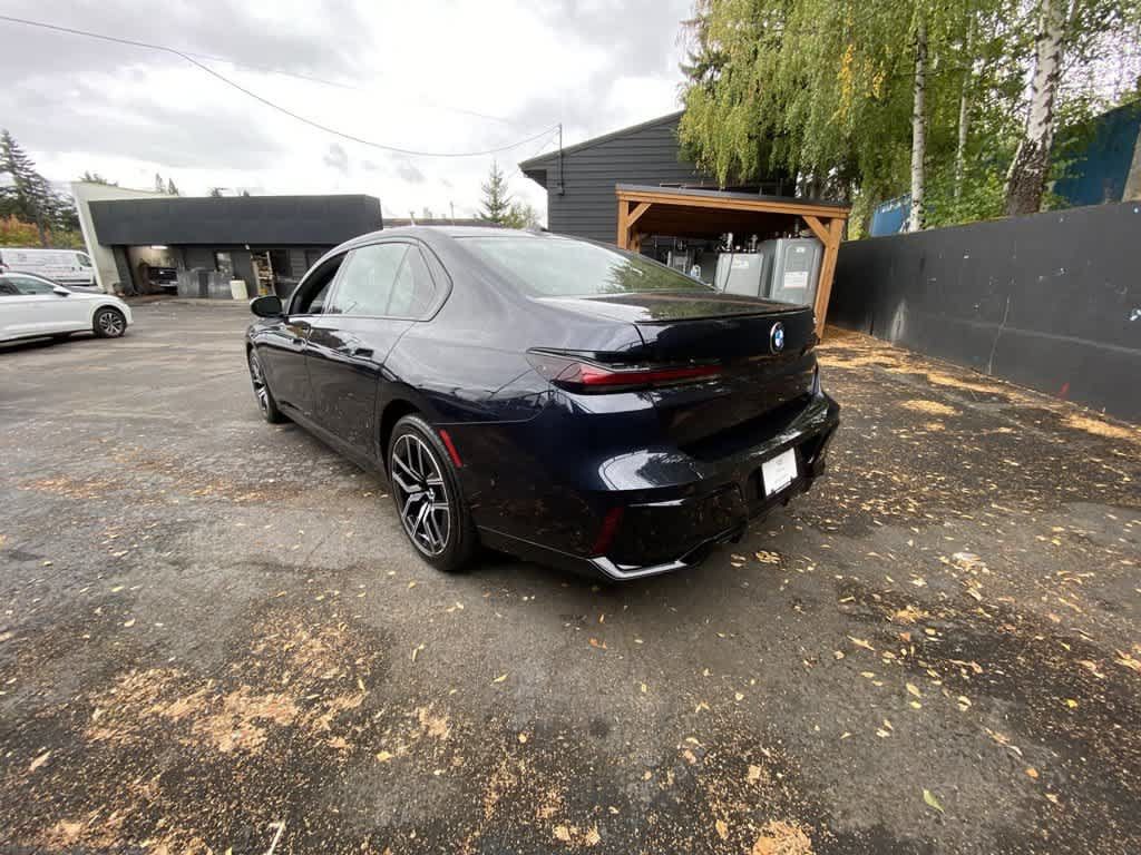 Used 2026 BMW 740i RWD image 4