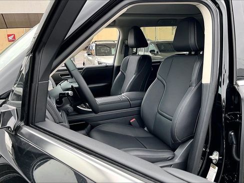 New 2026 INFINITI QX80 Pure w/ Cargo Package RWD image 19