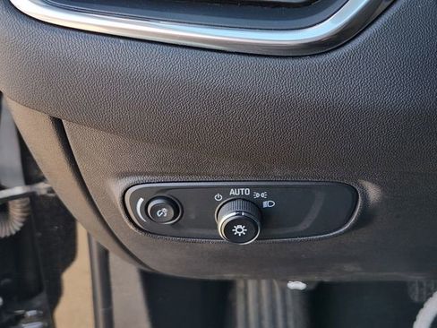 Used 2024 Chevrolet Equinox LT image 30