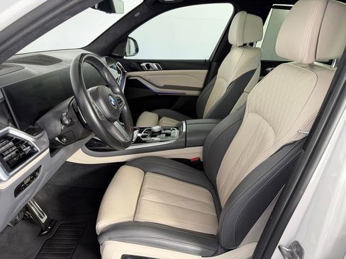 Used 2023 BMW X7 xDrive40i w/ Executive Package image 5