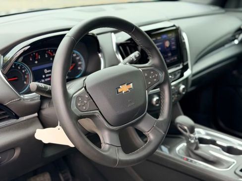 Used 2023 Chevrolet Traverse LT w/ LPO, Floor Liner Package AWD/4WD image 8