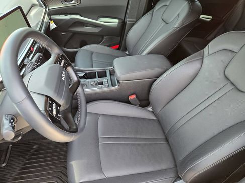 New 2026 Kia Sorento EX w/ EX Premium Package FWD image 10