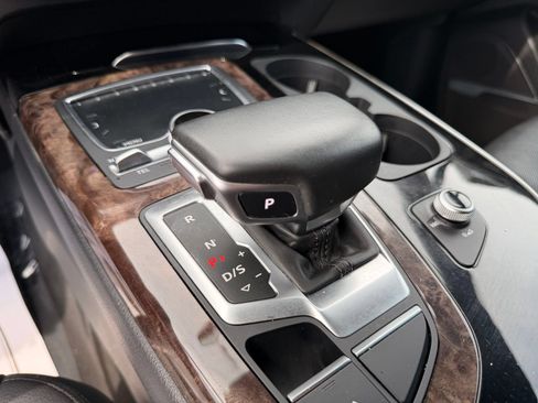 Used 2019 Audi Q7 3.0T Prestige w/ Prestige Package AWD/4WD image 26