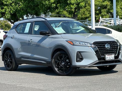 Certified 2021 Nissan Kicks SR w/ Interior Electronics Package FWD image 2