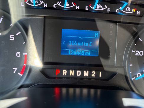 Used 2018 Ford F250 XL w/ Power Equipment Group AWD/4WD image 16