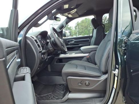 New 2026 RAM 1500 4x4 Crew Cab image 14