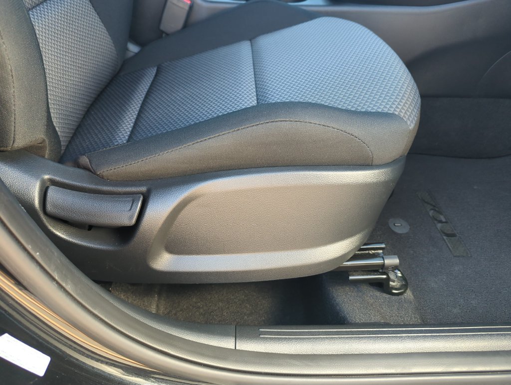 Used 2025 Kia Soul LX FWD image 38