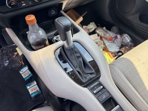 Used 2023 Honda HR-V LX image 18