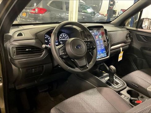 Used 2025 Subaru Forester Premium w/ Convenience Package #1 image 14