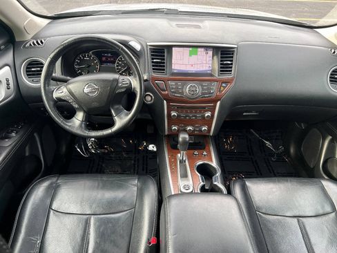 Used 2018 Nissan Pathfinder Platinum AWD/4WD image 35
