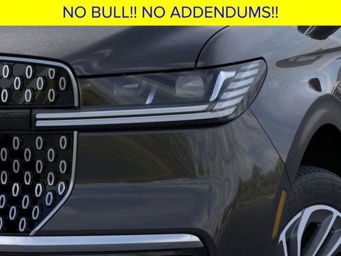 New 2026 Lincoln Navigator L Premier image 19