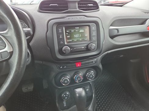 Used 2016 Jeep Renegade Trailhawk w/ Safety & Security Group image 16