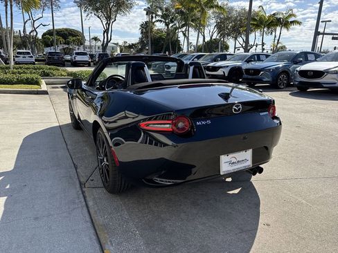 New 2025 MAZDA MX-5 Miata Grand Touring w/ Weather Package image 14