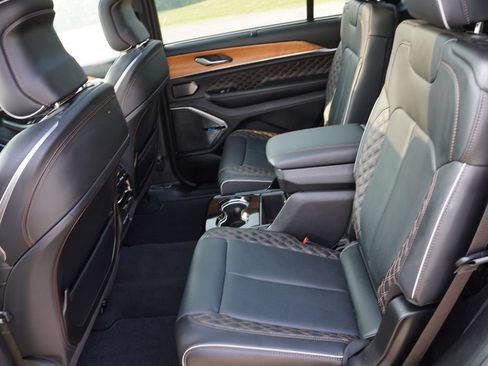Certified 2025 Jeep Grand Cherokee L Summit AWD/4WD image 18