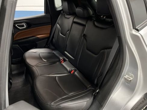 Certified 2024 Jeep Compass Limited image 27